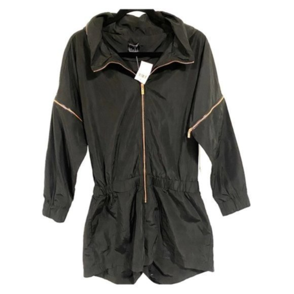 NWT Lime & Vine Stella Black Zipper Romper Size M‎